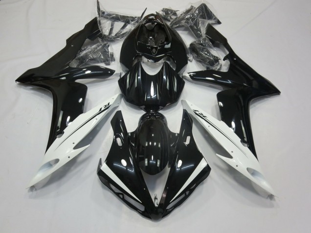 Shop White and Black Yamaha R1 Motorcycle Fairings 04-06 Shop White and Black Yamaha R1 Motorcycle Fairings 04-06