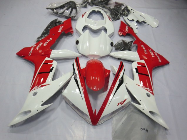 Shop White and Red Design Yamaha R1 Motorcycle Fairings 04-06 Shop White and Red Design Yamaha R1 Motorcycle Fairings 04-06